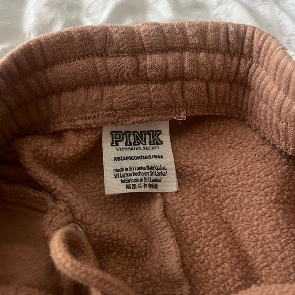 PINK VS sweat shorts - Picture 3 of 3